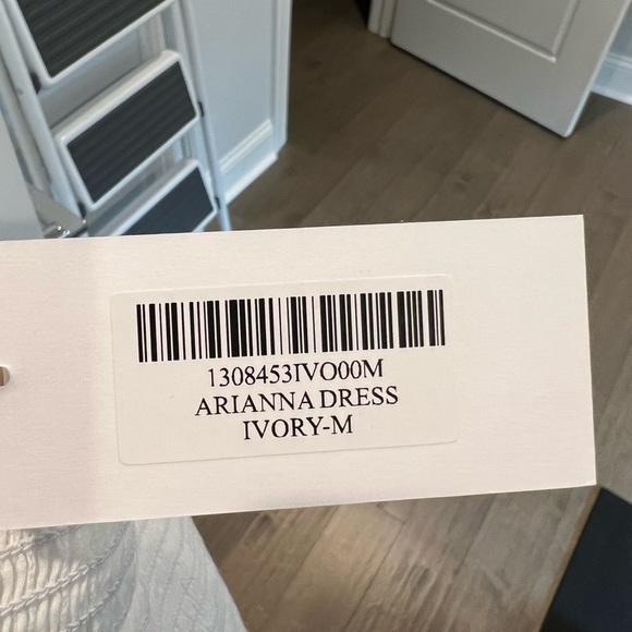 NWT Reformation Arianna Dress - Ivory - Medium (M) - Smocked Midi. - Picture 3 of 3